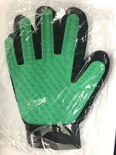 Load image into Gallery viewer, Cat gloves Pet Dog brush Cat Self Grooming shedding Glove Dog Bath Cat cleaning Supplies Pet Glove Dog Accessories
