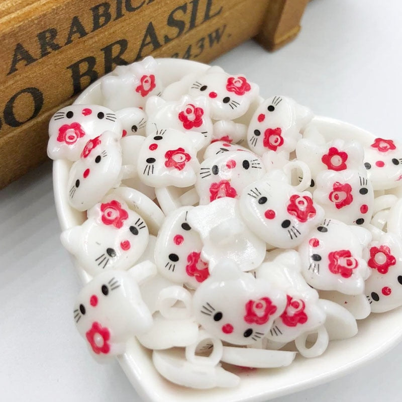 100Pcs Wholesale Red HelloKitty Plastic Buttons Children's Clothing Accessories PT187